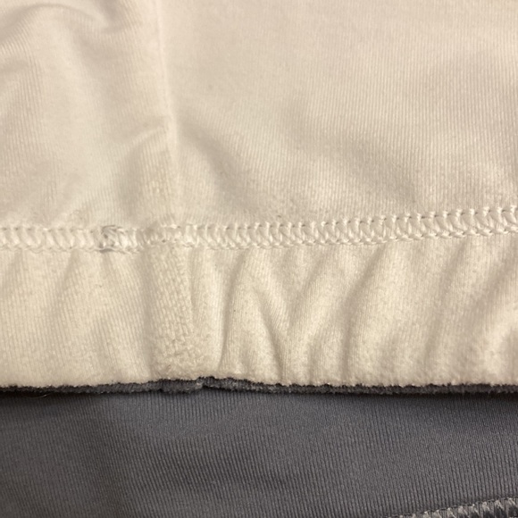 Reversible sport bras - Picture 3 of 3